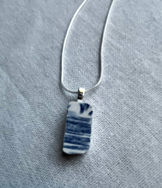 Handmade Enoch Wedgewood Countryside Pendant [Rivered Silhouette]